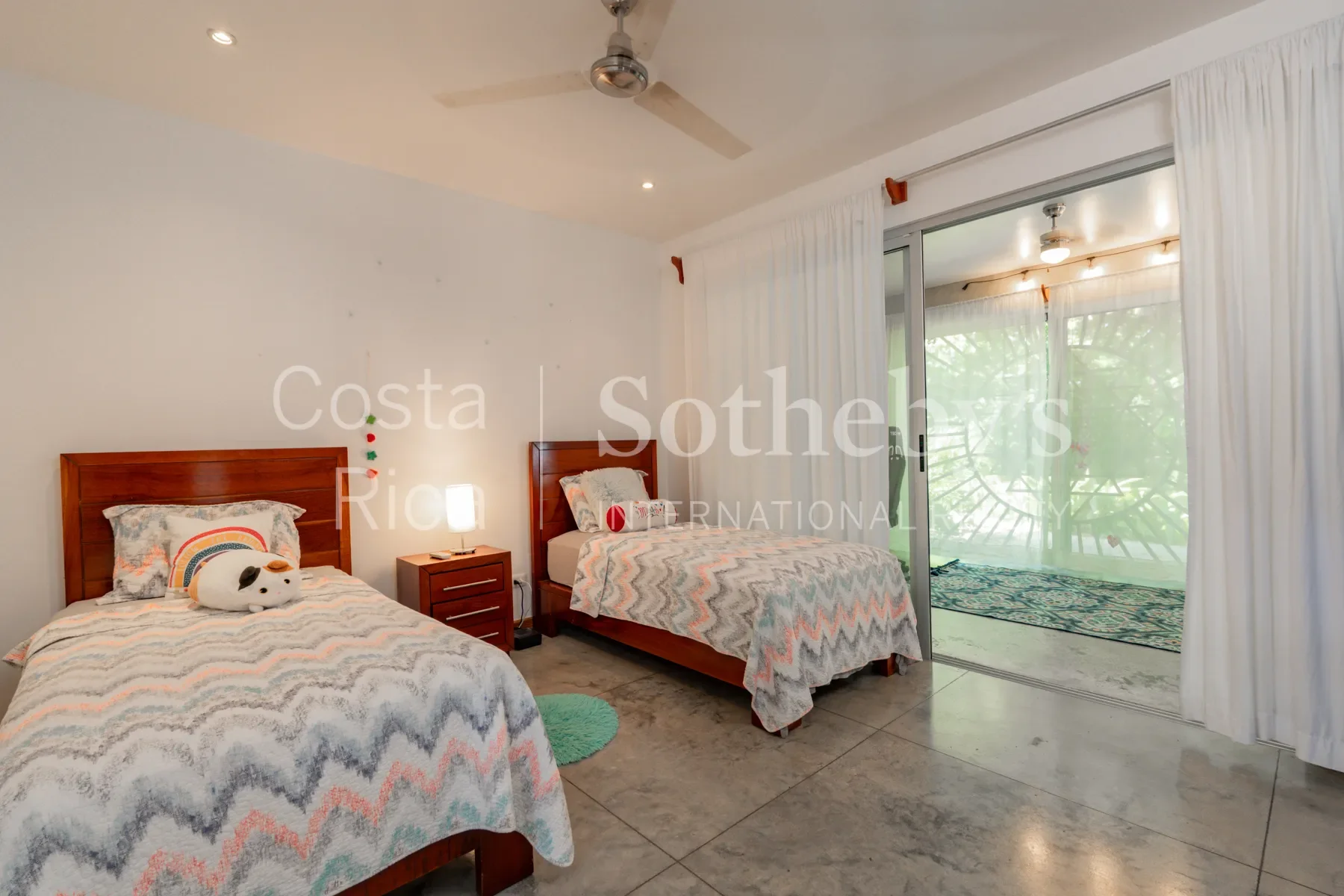 Gallery photo 12