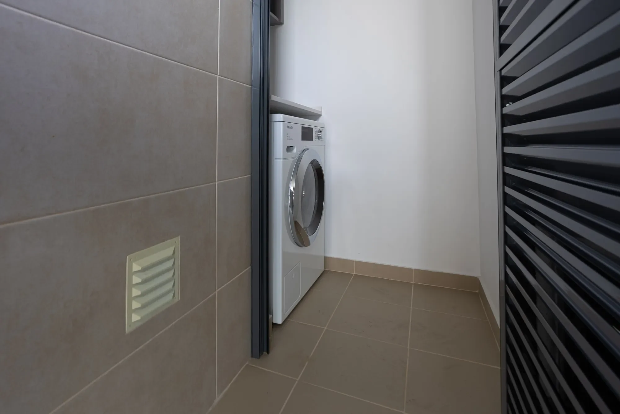 New 4 Bedroom Apartment with Box - Portas do Montijo Development