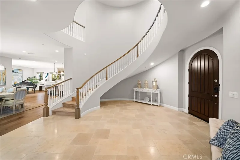 212 Clear Falls, Irvine, CA 92602, Irvine, California, United States. - Photo 5