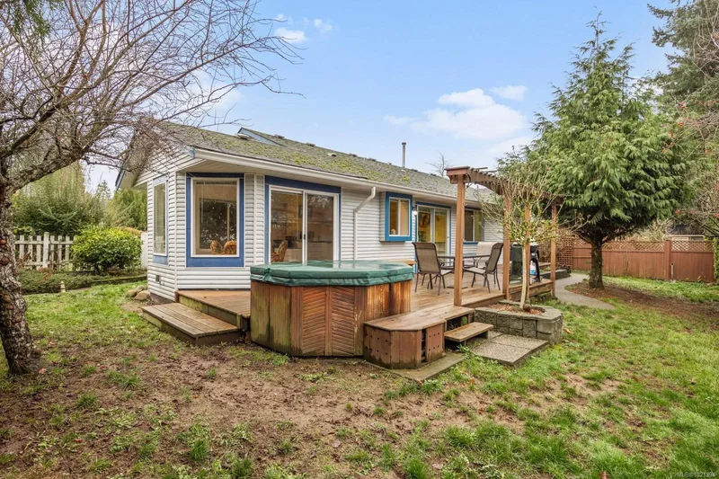 317 Quarry Rd, Comox, British Columbia, Canada. - Photo 14