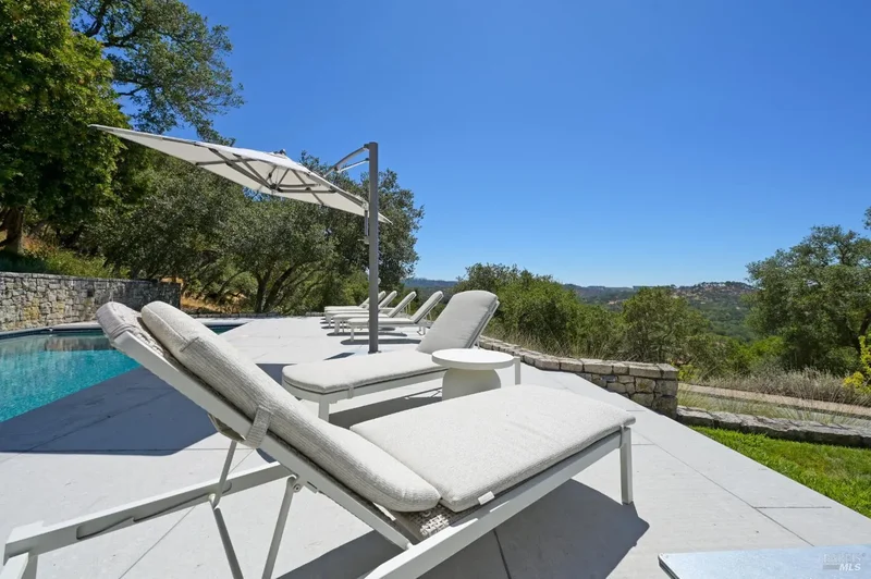 13418 Chalk Hill Road, Healdsburg, California, United States. - Photo 79