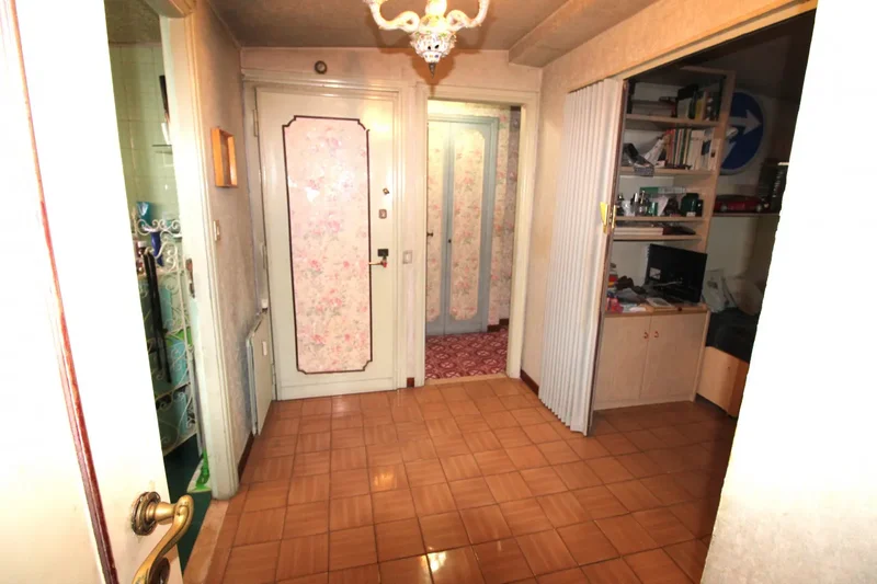 Viale Cortina D'ampezzo, Rome, Lazio, Italy. - Photo 21