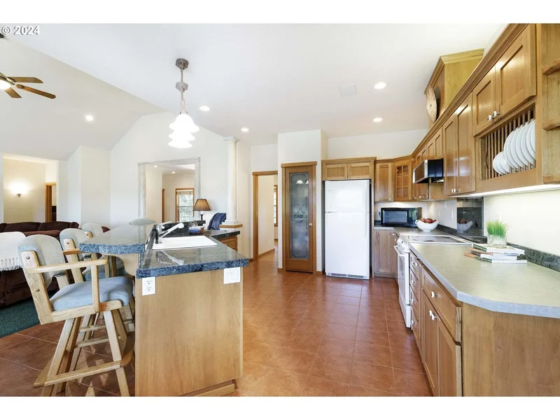 10202 S New Era Rd, Canby, OR 97013, Canby, Oregon, United States. - Photo 16