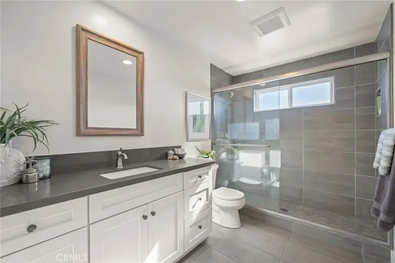 204 N Prospect B, Torrance, California, United States. - Photo 17