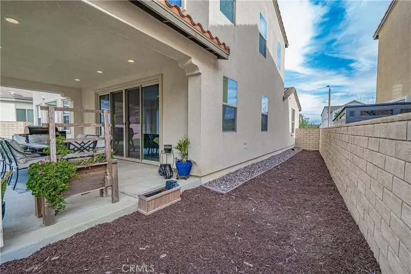 18642 Cedar Crest Drive, Santa Clarita, California, United States. - Photo 47