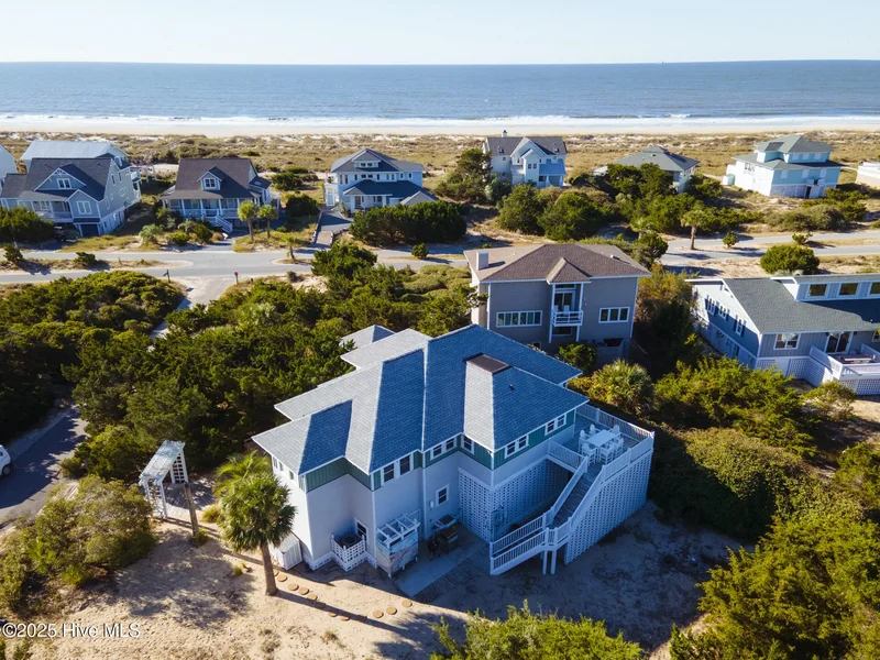 Single Family Residence in Bald Head Island