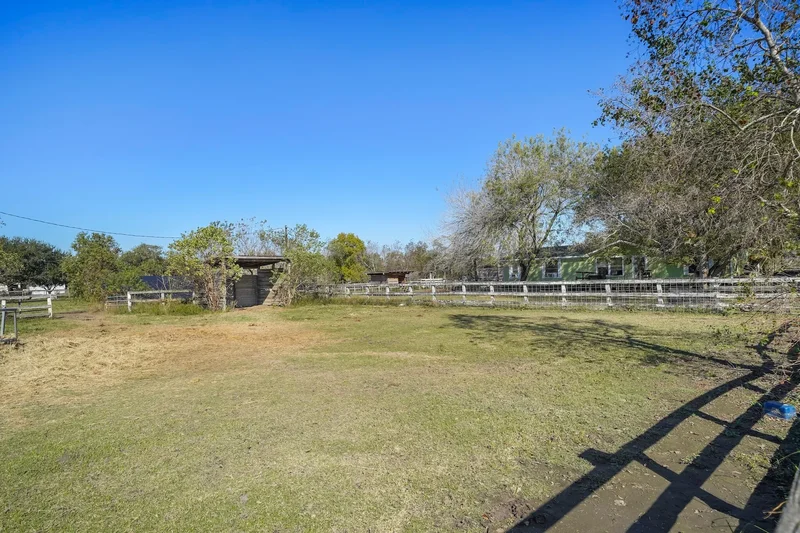 6119 Koeblen Road, Richmond, TX 77469, Rosenberg, Texas, United States. - Photo 6
