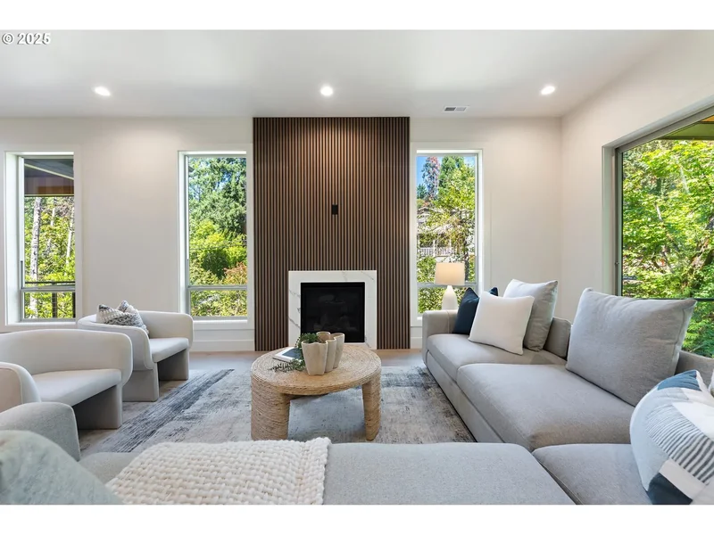 9630 SW SPRING CREST DR, Portland, OR, 97225, USA, Cedar Hills, Oregon, United States. - Photo 13