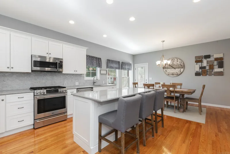 2 Bedrooms Condominium