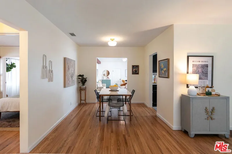 1809 N Rose Street, Burbank, California, United States. - Photo 5