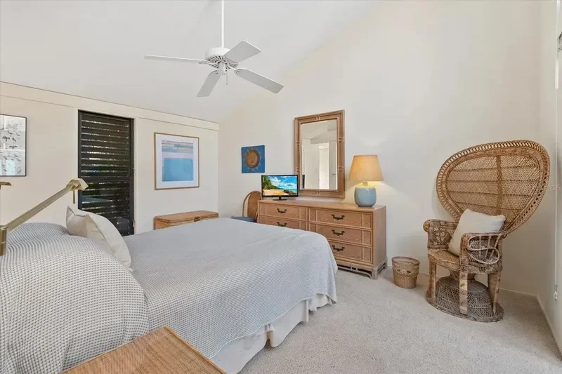 35 Sandy Cove Road, #2A, Sarasota, FL, 34242, USA, Siesta Key, Florida, United States. - Photo 23