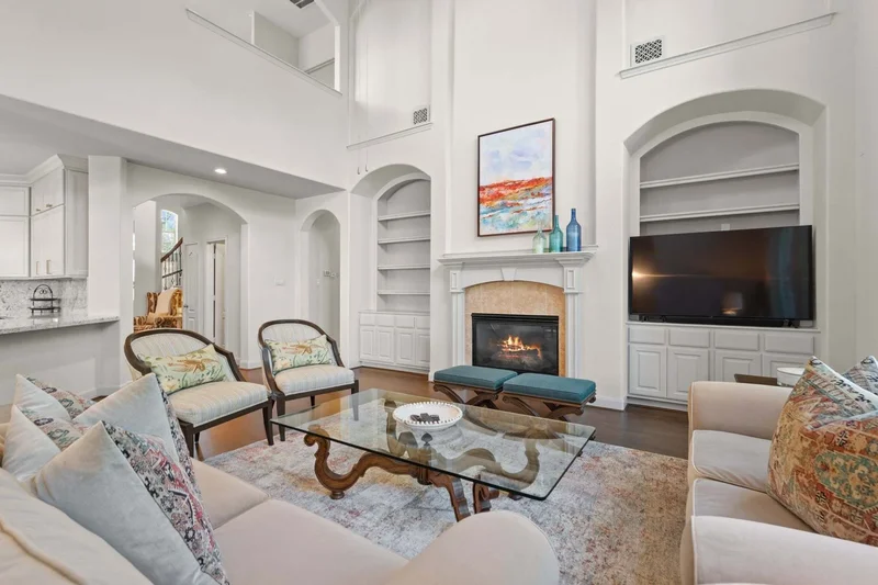4 Bedrooms Single Family Detached