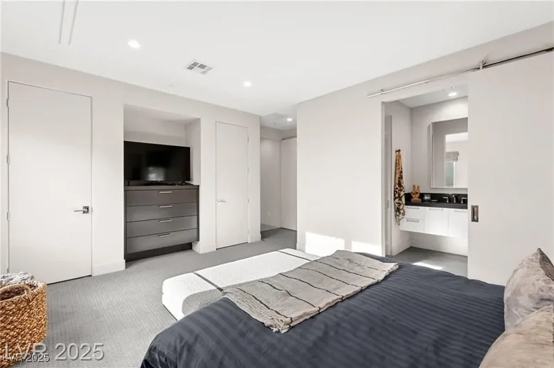 387 Solitude Peak Lane, Henderson, Nevada, United States. - Photo 49