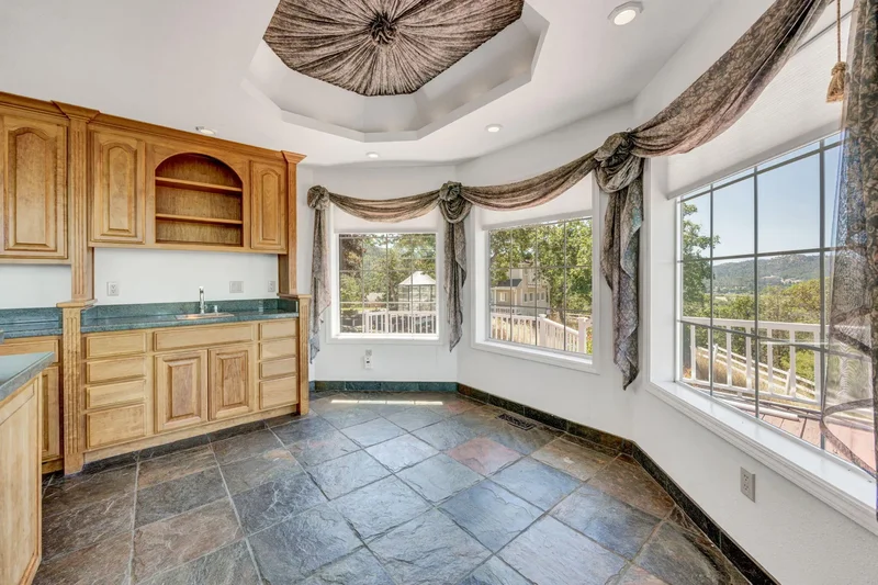 5311 Pioneer Road, Medford, OR, 97501, USA, Medford, Oregon, United States. - Photo 22