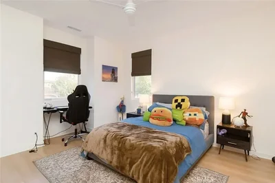 Thumbnail 25
