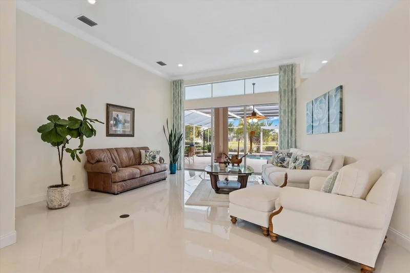 2674 SE Erickson Drive, Port St. Lucie, Florida, United States. - Photo 6