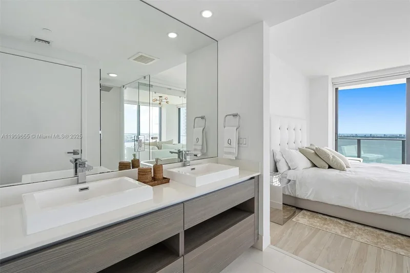 460 NE 28th St 3508, Miami, Florida, United States. - Photo 17