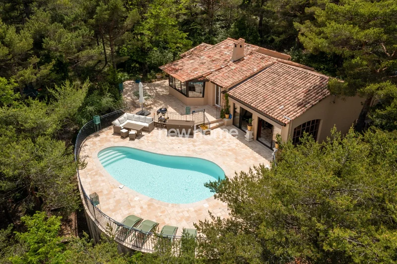 Charming Provençal villa in the Domaine de Saint Pierre in Tourtour