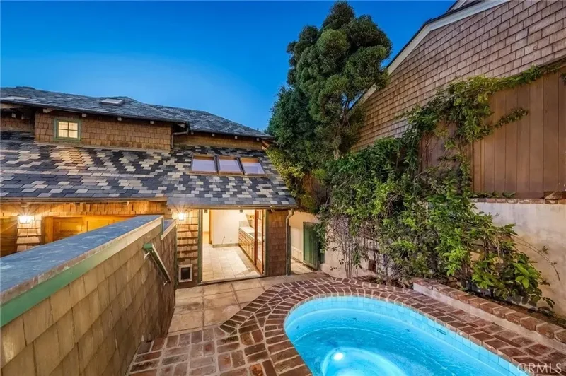 811 6th Street, Manhattan Beach, California, United States. - Photo 45