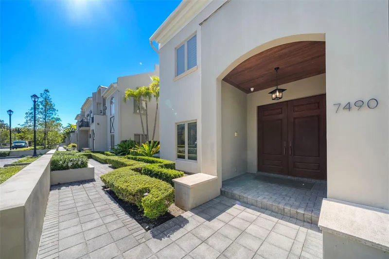7490 SW 56th Ct, Miami, FL, United States. - Photo 52
