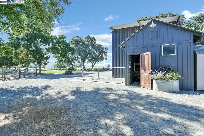 3335 Kellogg Creek Rd, Byron, California, United States. - Photo 24
