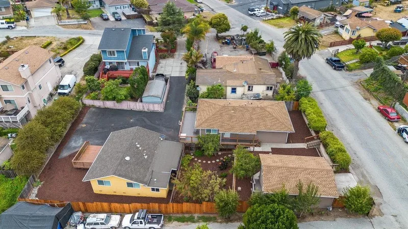 221 Carey Avenue, Freedom, California, United States. - Photo 32