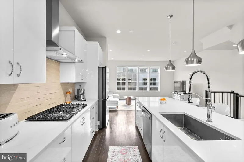 7509 SAWYER FARM WAY WAY #2002, MCLEAN, VA 22102, McLean, Virginia, United States. - Photo 17