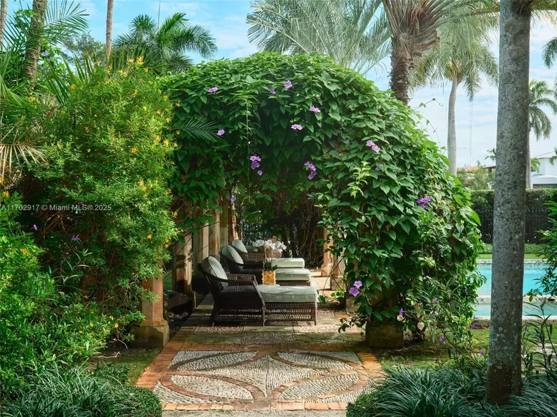 3467 N Moorings Way, Miami, Florida, United States. - Photo 14
