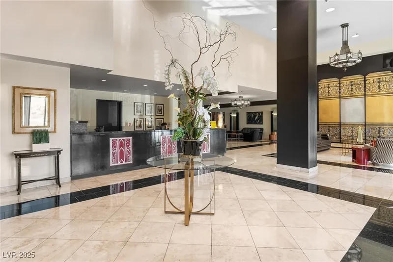 360 E Desert Inn Road 1903, Las Vegas, Nevada, United States. - Photo 47