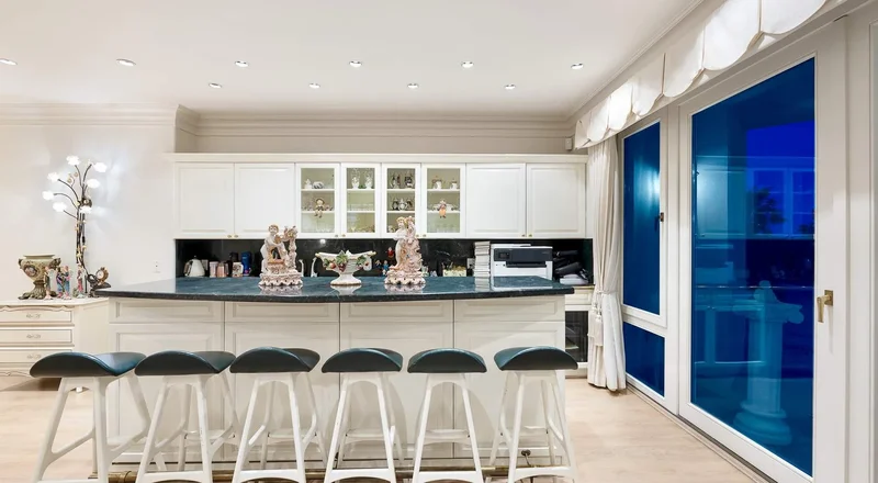 965 King Georges Way, West Vancouver, BC V7S 1S6, Canada, West Vancouver, British Columbia, Canada. - Photo 3
