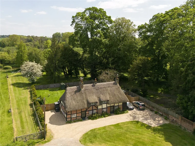 Longparish, Andover, Hampshire, Longparish, England, United Kingdom. - Photo 25