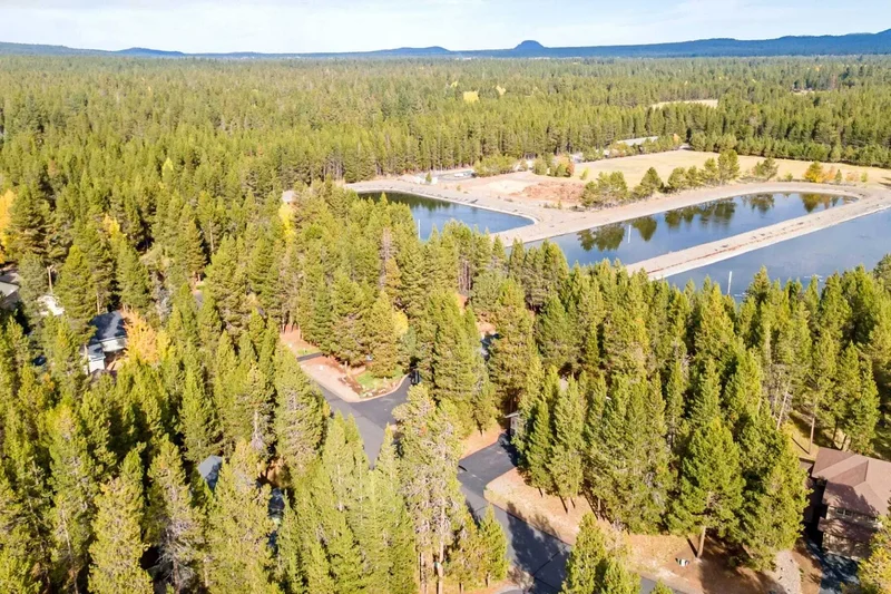 55833 Lost Rider Loop , Bend, OR 97707, Sunriver, Oregon, United States. - Photo 25