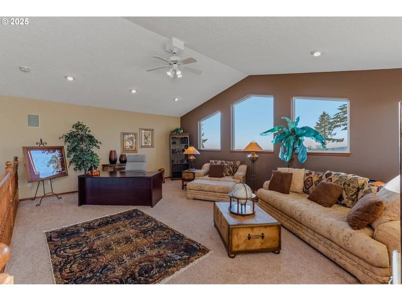 30609 NE SPUD MOUNTAIN RD, Camas, WA 98607, Camas, Washington, United States. - Photo 8