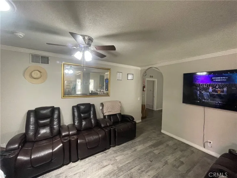 853 W Crestview Street, Corona, CA 92882, Corona, California, United States. - Photo 2
