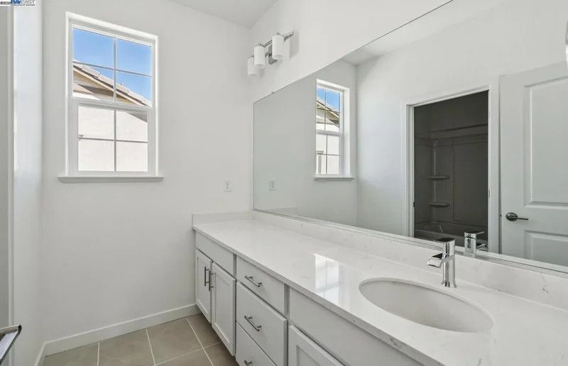 349 E Gobind Blvd, Mountain House, California, United States. - Photo 40
