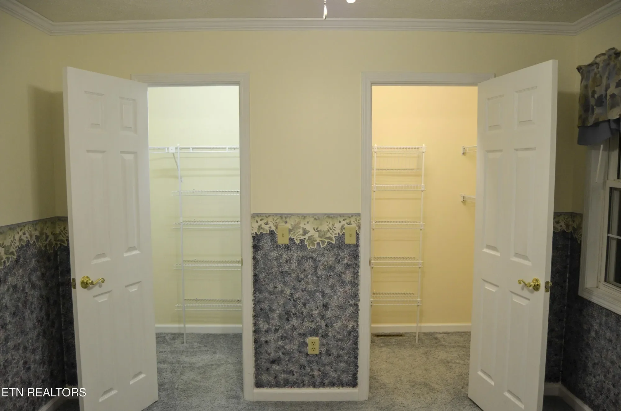 Gallery photo 2