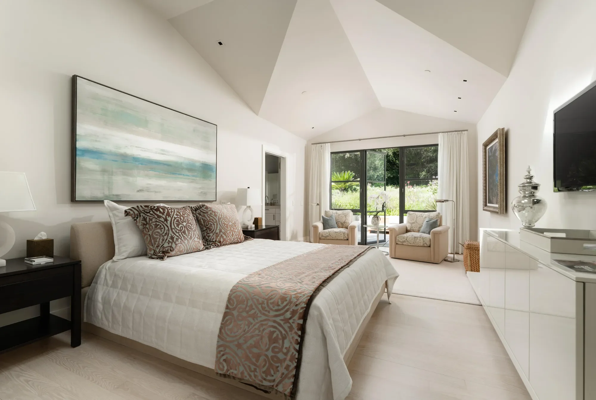 796 Hot Springs Road, Montecito, California, United States. - Photo 33