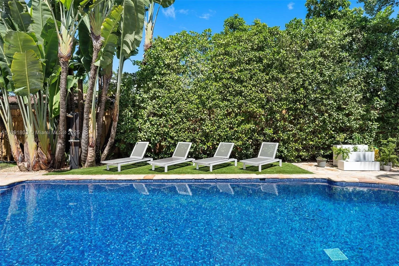 2701 N Bay Rd, Miami Beach, Florida, United States. - Photo 12