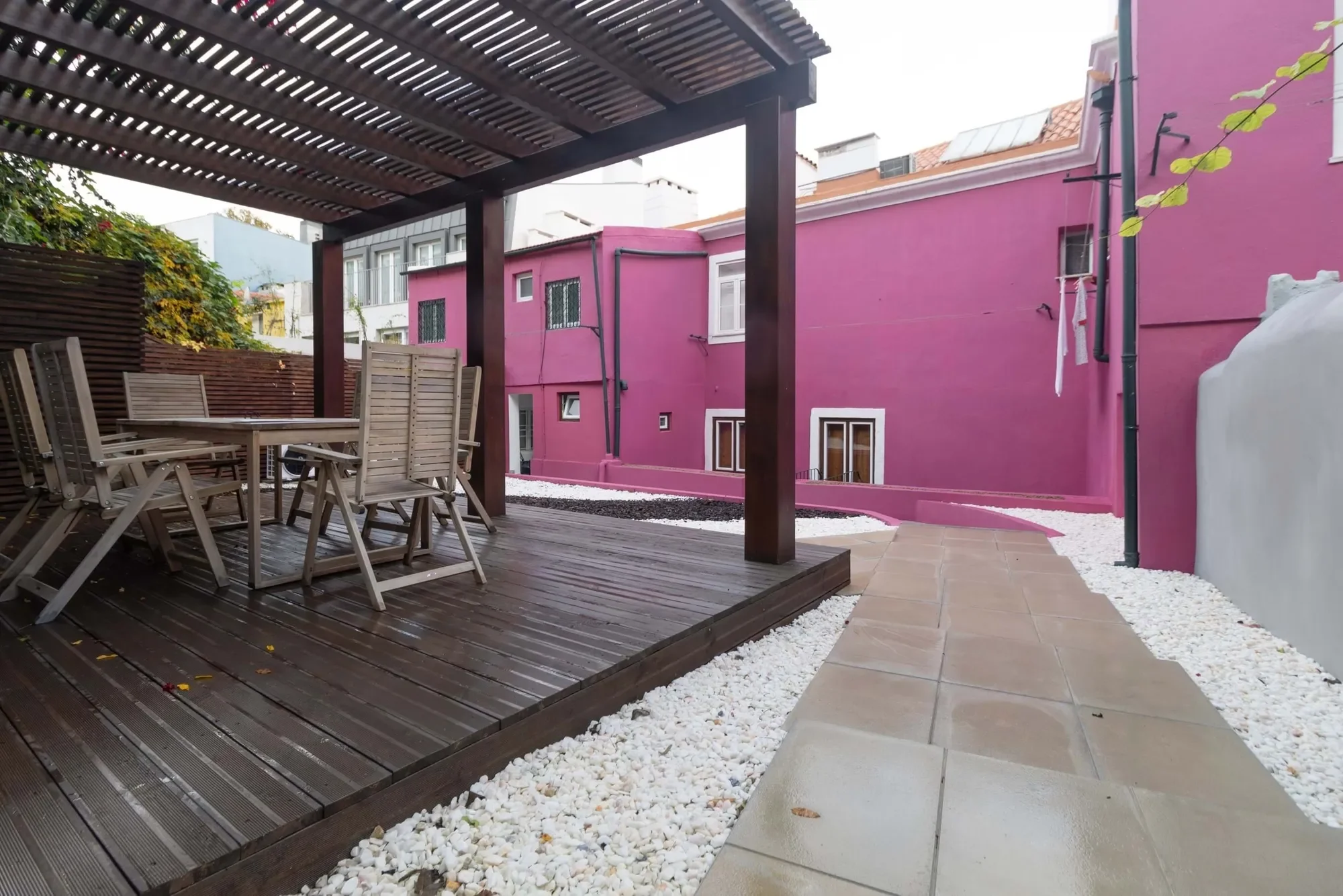 Renovated 2 bedroom apartment with private garden and pool in Santo António
