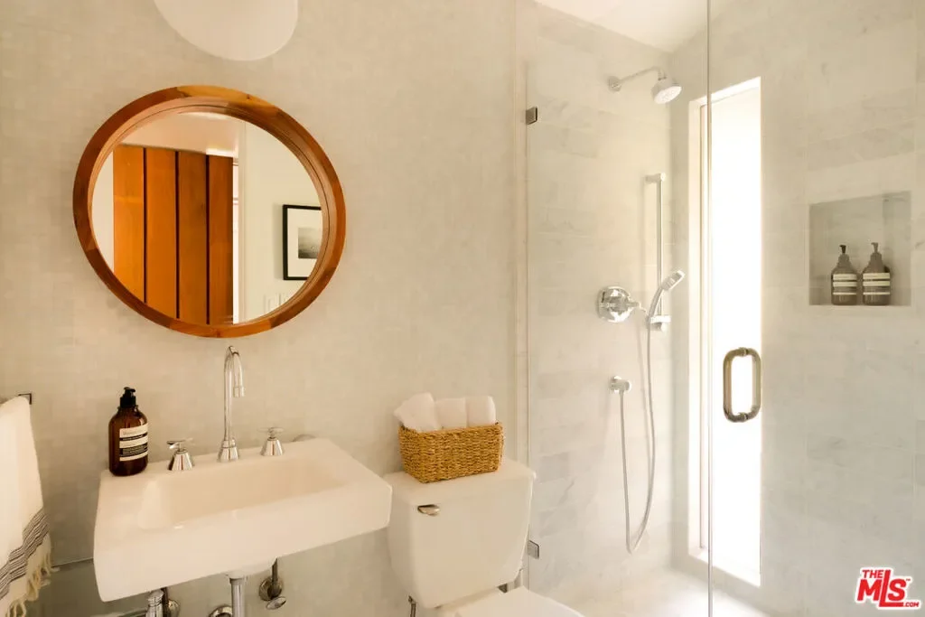 2246 Chelan Place, Los Angeles, California, United States. - Photo 11