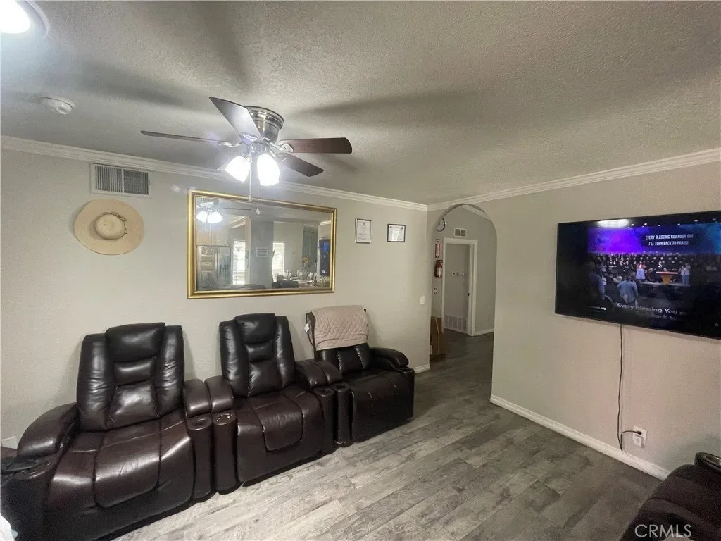 Gallery photo 2