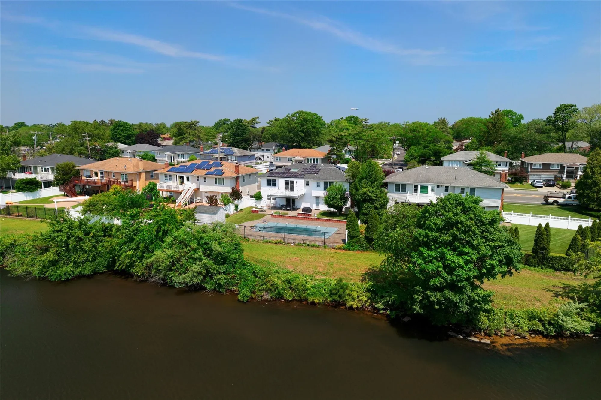 443 Hungry Harbor Road, North Woodmere, NY 11581, Valley Stream, New York, United States. - Photo 13