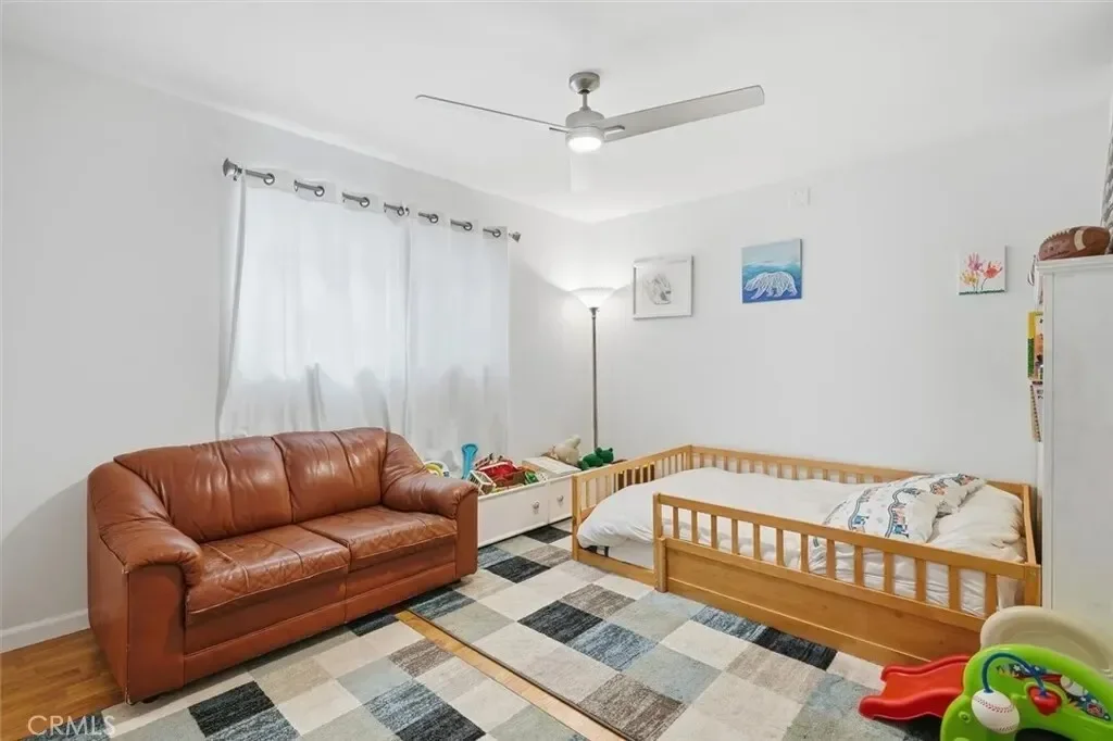 1805 Stanford, Torrance, California, United States. - Photo 23