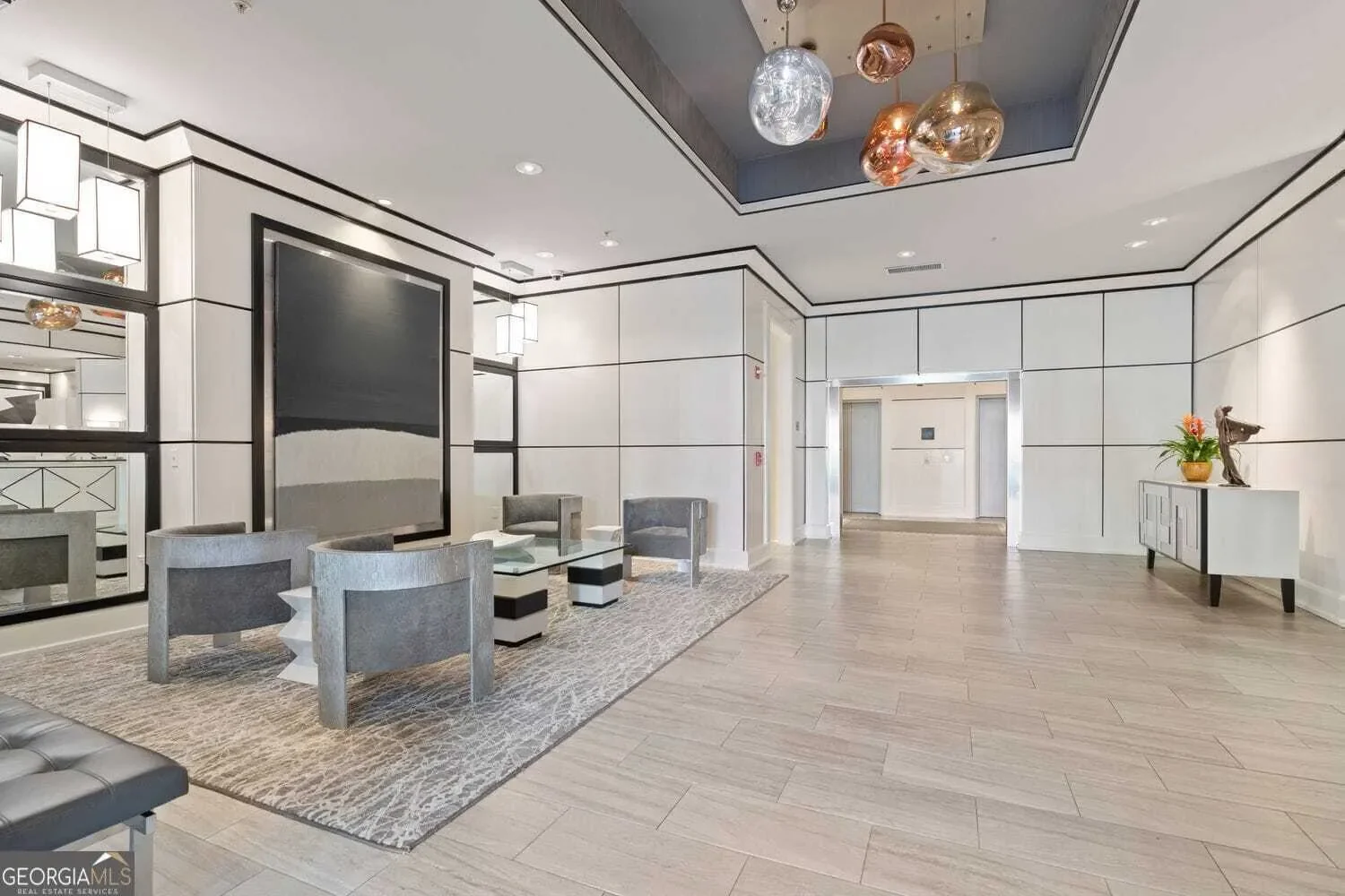 2828 Peachtree Road NW, Atlanta, Georgia, United States. - Photo 56