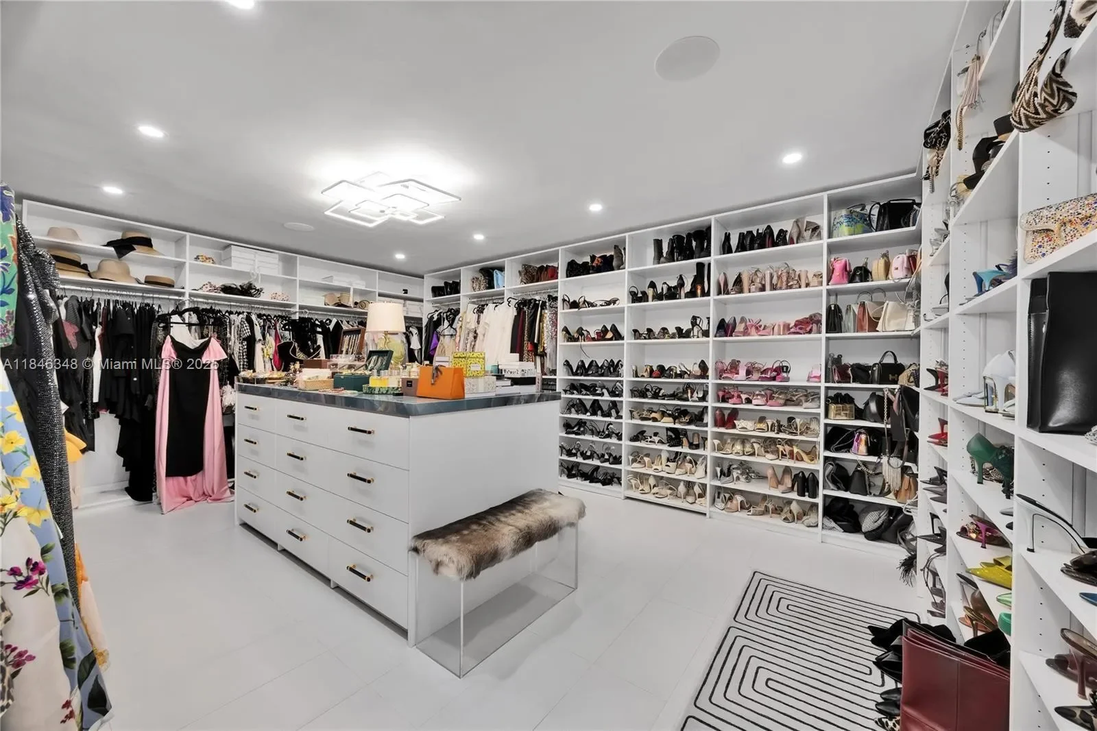 1117 Alberca St, Coral Gables, Florida, United States. - Photo 25
