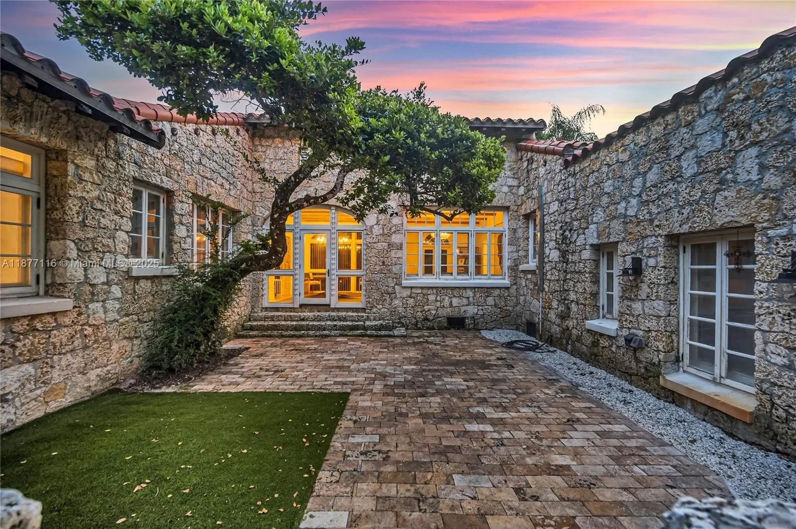 3903 Granada Blvd, Coral Gables, Florida, United States. - Photo 47