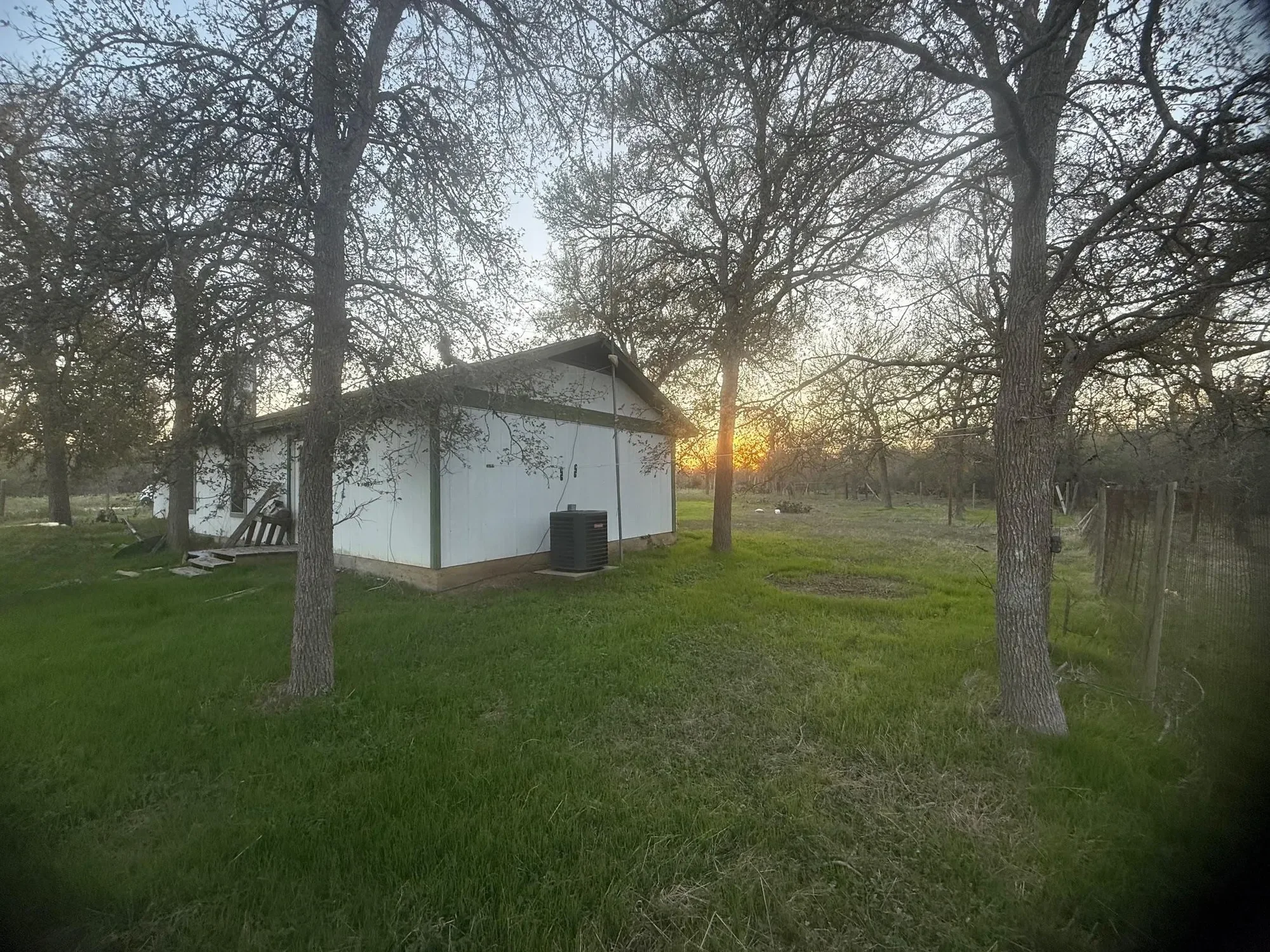 326 The Forest RD, Dale, Texas, United States. - Photo 4