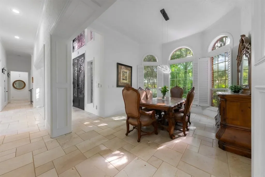3205 High Point Drive, Lewisville, Texas, United States. - Photo 2