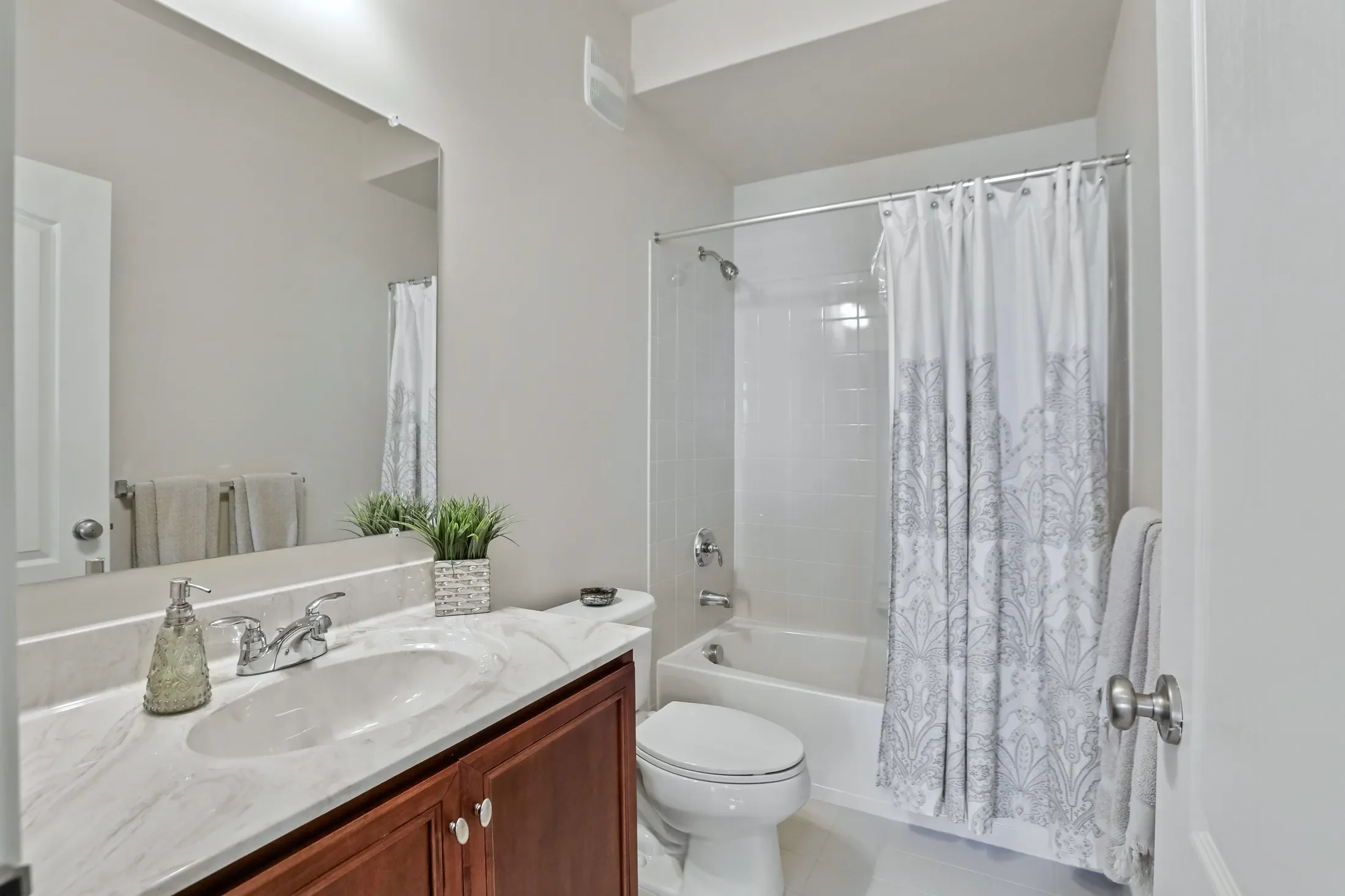 43011 Clarks Mill Terrace , Ashburn, VA 20148, Broadlands, Virginia, United States. - Photo 26