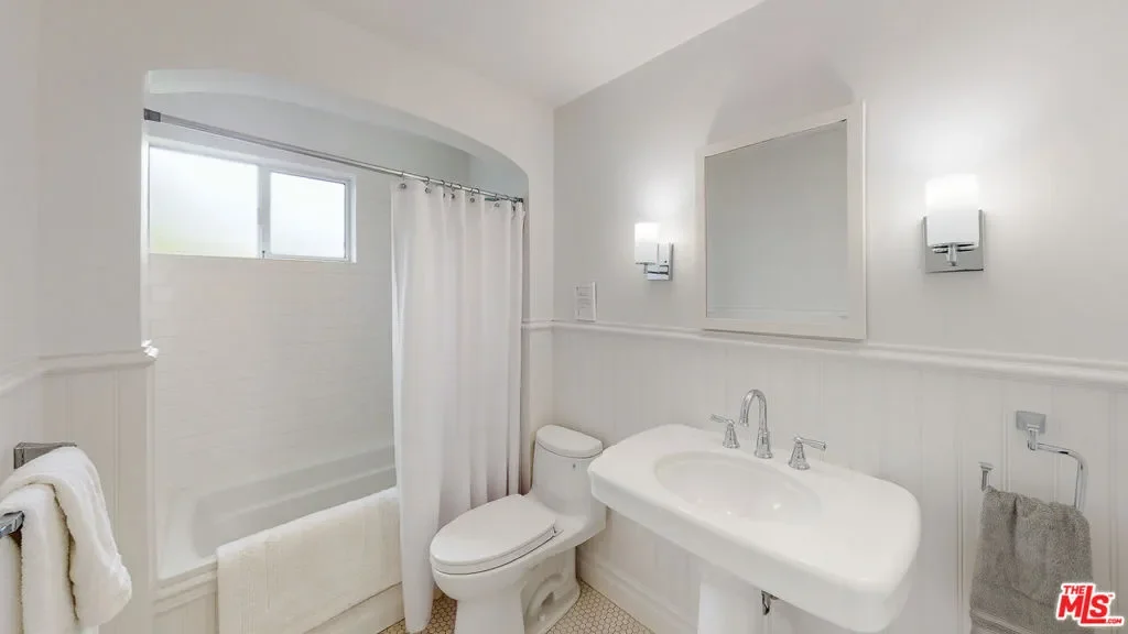 22626 Pacific Coast Highway 22, Malibu, California, United States. - Photo 16